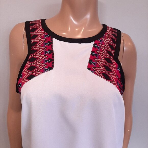 JENNIFER & GRACE Sleeveless Aztec Trim Flowy - Picture 6 of 13